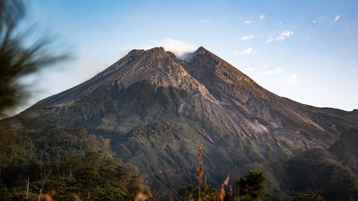 Mount Merapi active volcano in the world