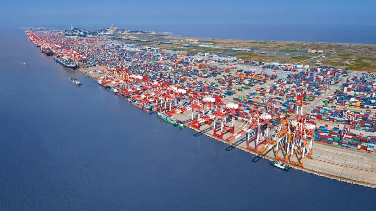 Container ships at Port of Shanghai: Yangshan Deep Water Port