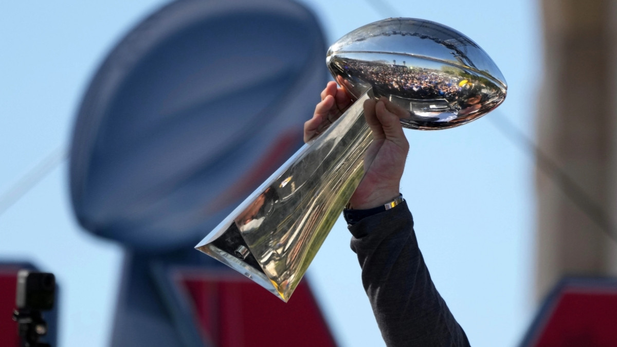 Vince Lombardi Trophy, NFL , Super Bowl (1)