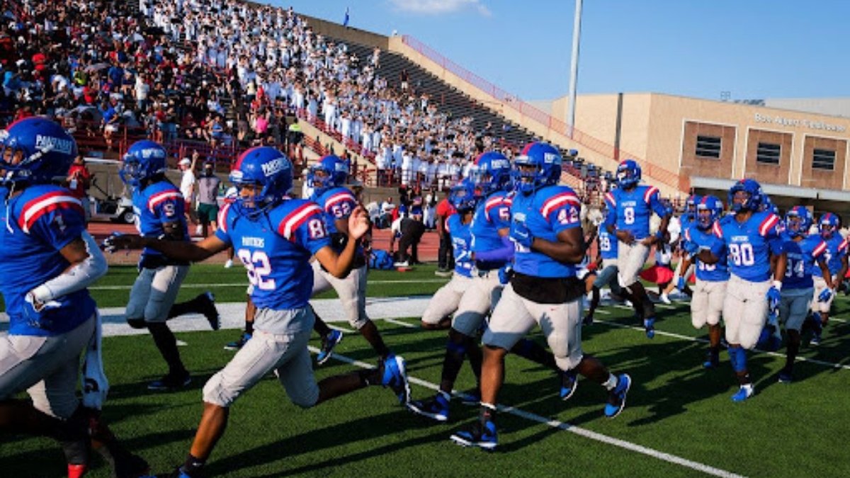 Fall High School Football Matches in U.S.