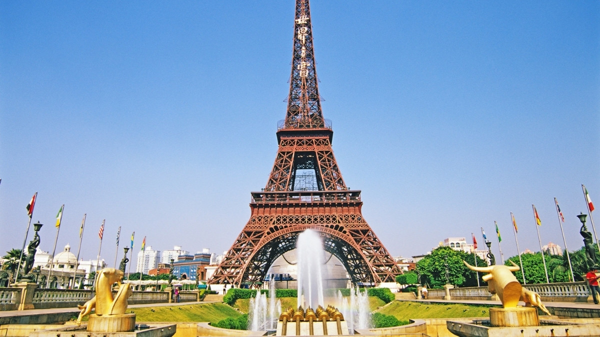 Eiffel Tower Famous World Landmark