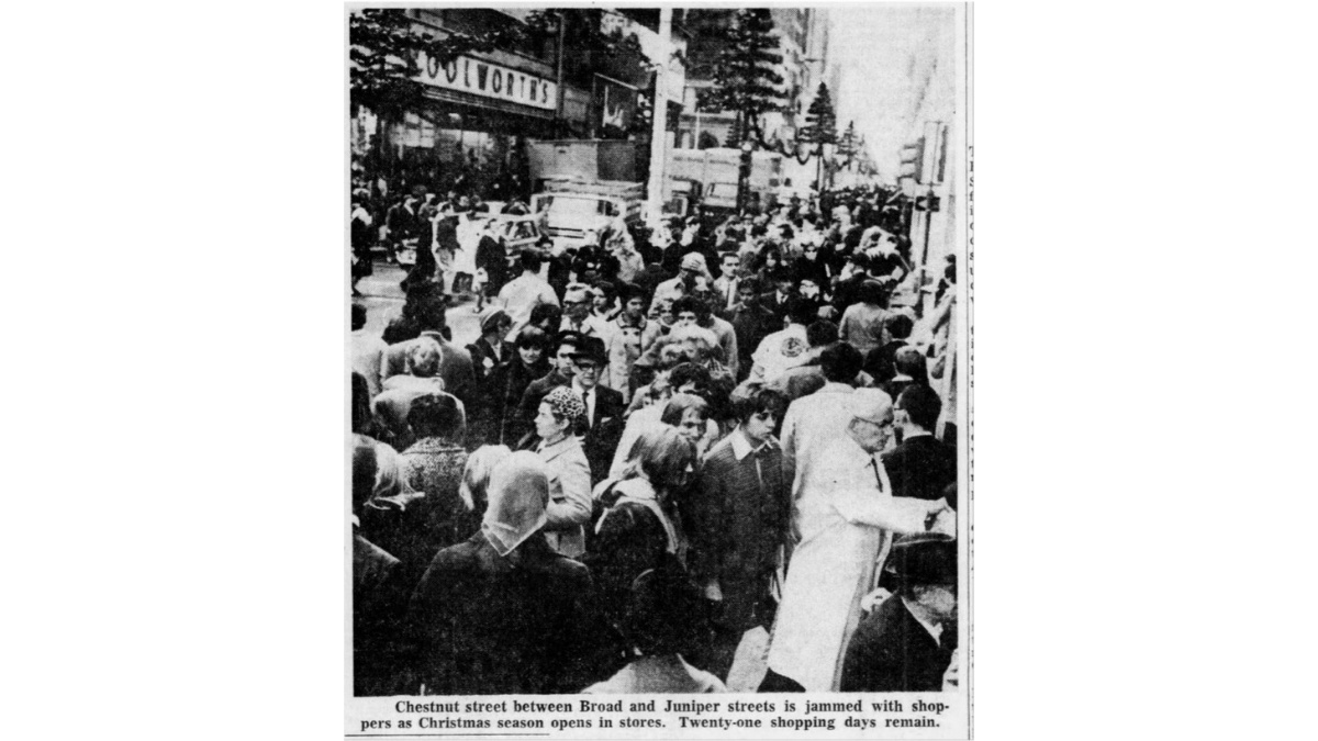 Black Friday crowds in Philadelphia 1968
