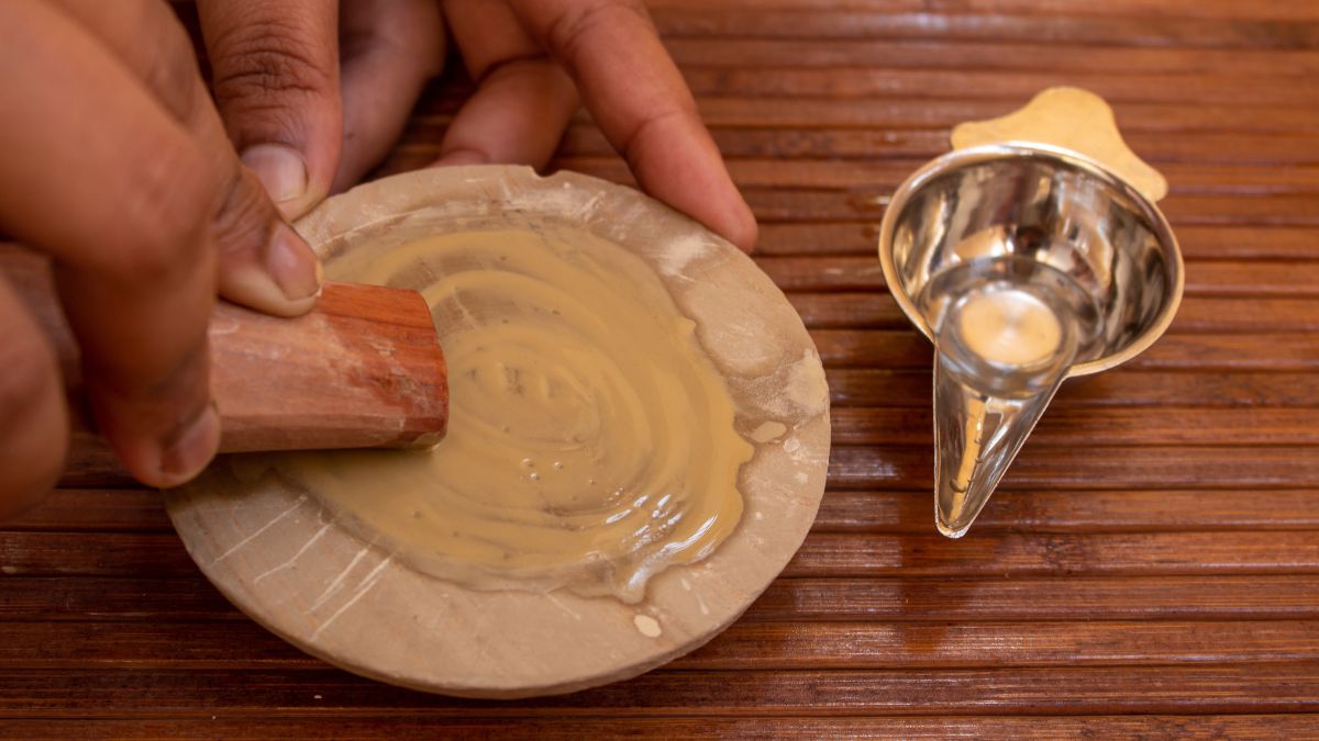 sandalwood face mask sandalwood face mask