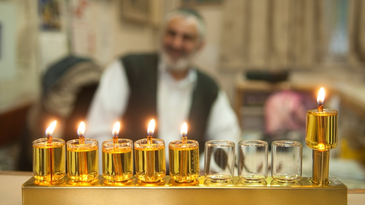 Hanukkah Traditions Meaning, Rituals and How the Festival Is Celebrated (1)
