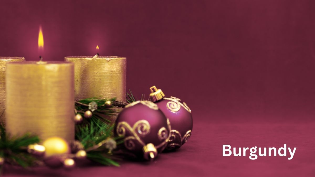 Burgundy Christmas color 