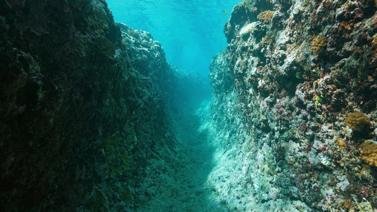 deepest ocean trenches