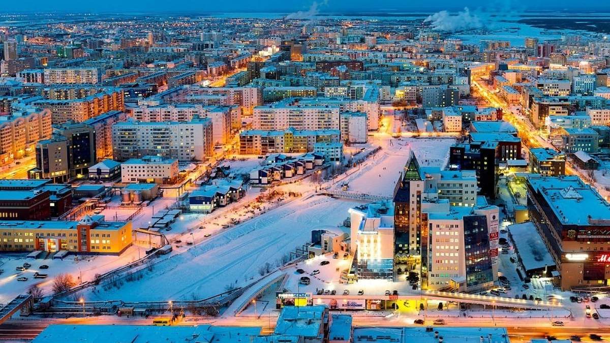 This enormous region spans about 3.1 million square kilometres, which is roughly the size of India. 