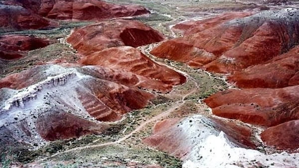 The Painted Desert's Chinle Formation in Arizona