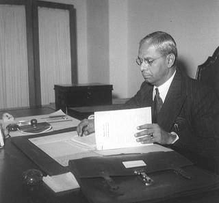 R K Shanmukham Chetty