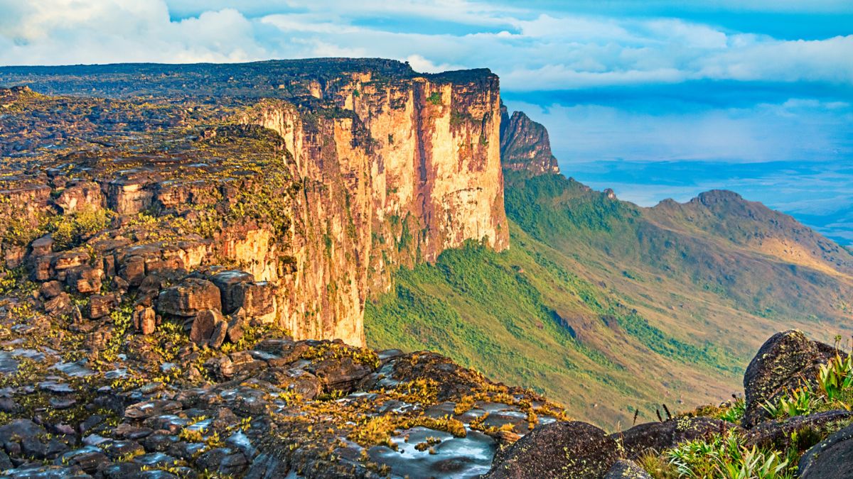 Largest Plateau in India