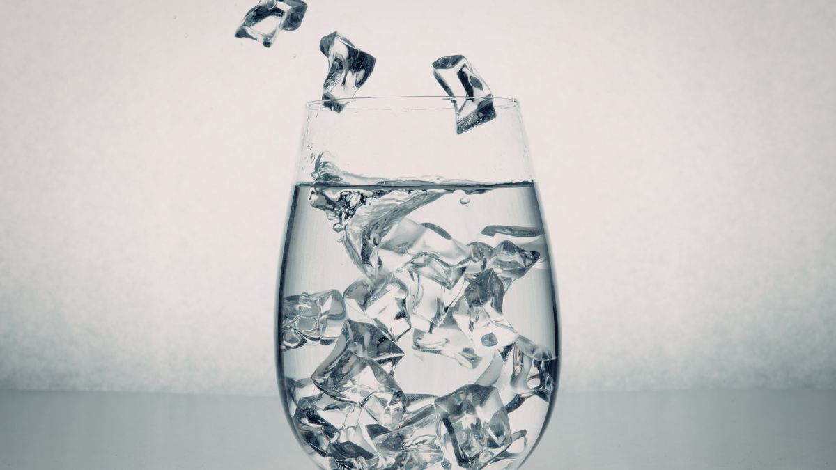 black water vs regular water taste 