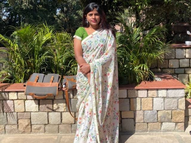 IAS NIdhi bansal shares upsc preparation tips in hindi