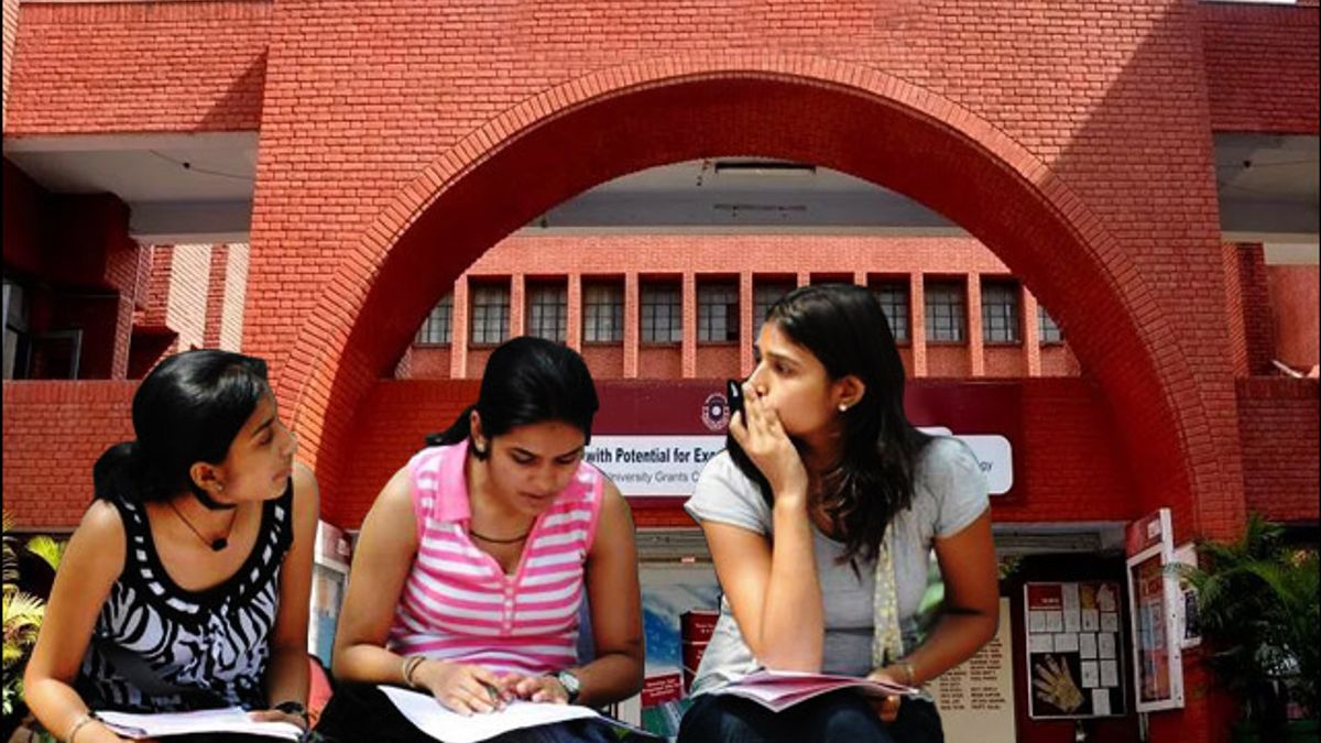 If didn’t get Admission in DU, Science Students have these Course Options