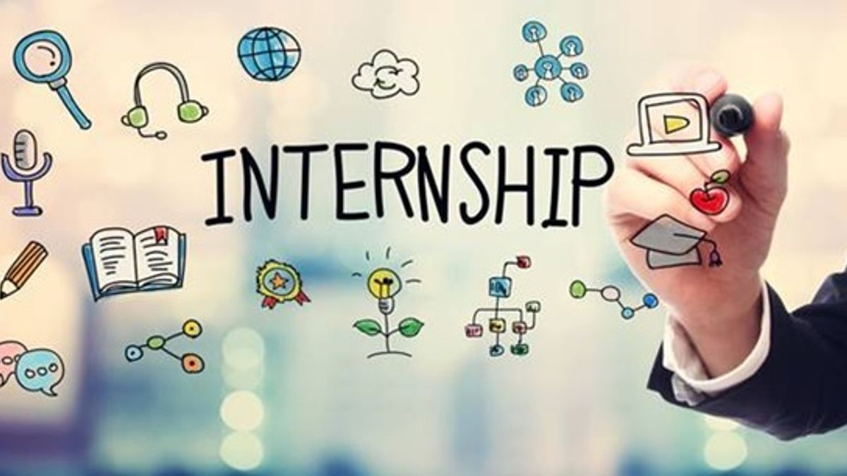 How to find internships in college?