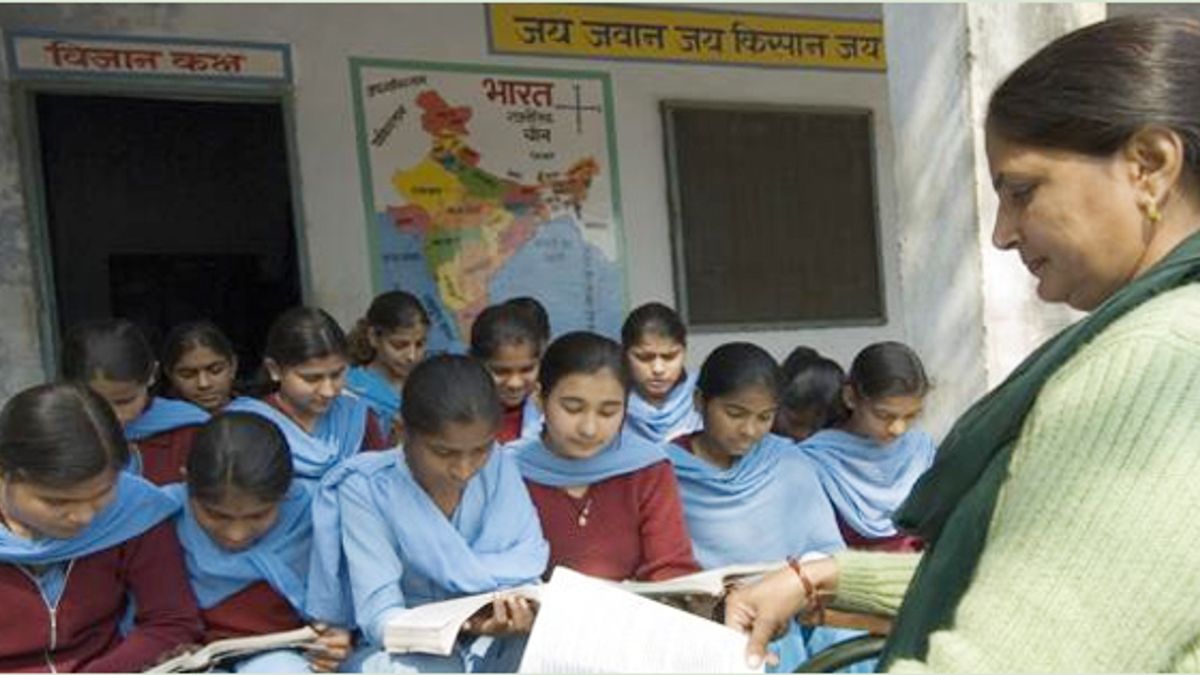 Nava Hind Girls School