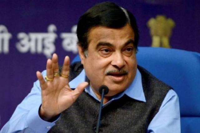 खादी और ग्रामोद्योग आयोग ने गोबर से पर्यावरण अनुकूल ‘प्राकृतिक पेंट’ तैयार किया
