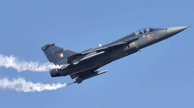 भारत सरकार 45,696 करोड़ रुपये में खरीदेगी 83 तेजस हल्के लड़ाकू विमान