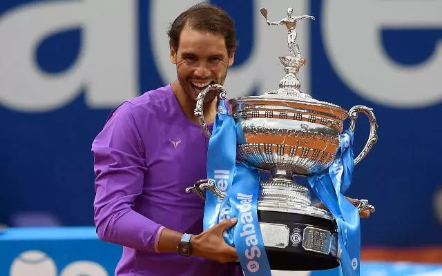 Rafael Nadal beat Stefanos Tsitsipas to claim 12th Barcelona Open title