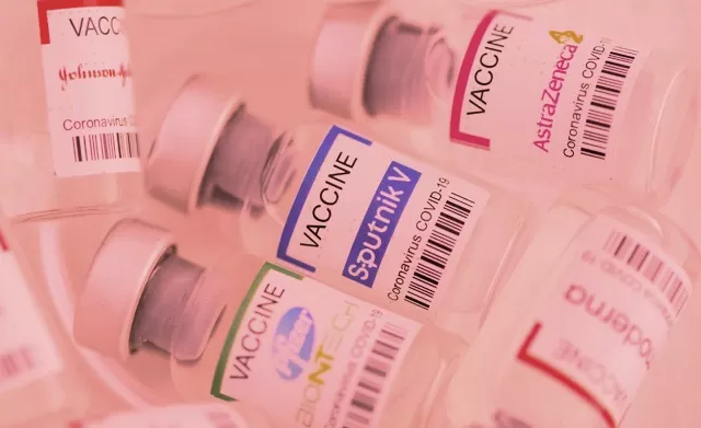 RDIF proposes to start join trial of Pfizer and Sputnik Light for booster shot