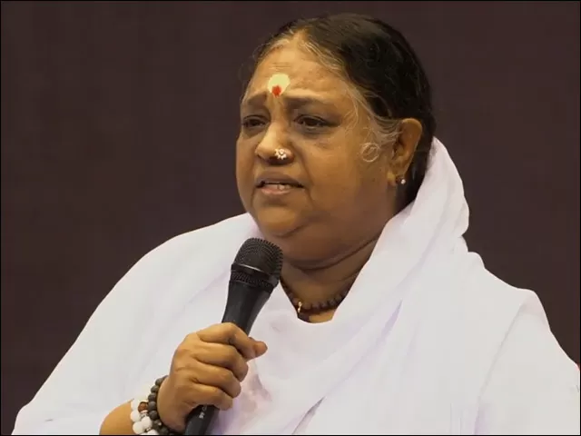Amma, Sri Mata Amritanandamayi, Receives Honorary Degree From the Kalinga Institute of Industrial Technology