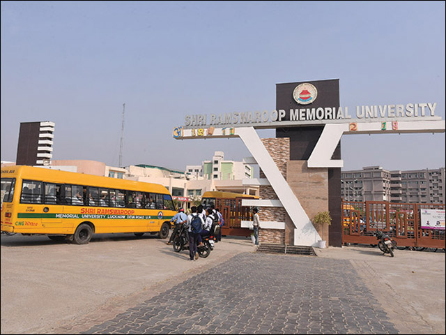 उद्योग और समाज की बदलती जरूरतों के अनुसार SRMU कर रहा है अपने छात्रों का विकास