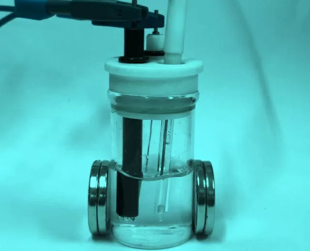 New Hydrogen-producing method shows energy-efficient route to manufacture fuel