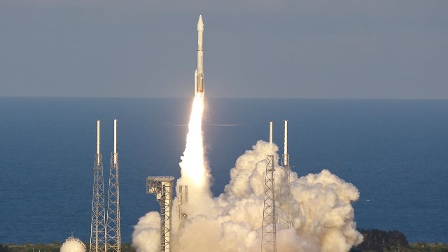 NASA ने ब्लैक होल और अन्य रहस्यमयी घटनाओं के अध्ययन के लिए नई एक्स-रे वेधशाला लॉन्च की