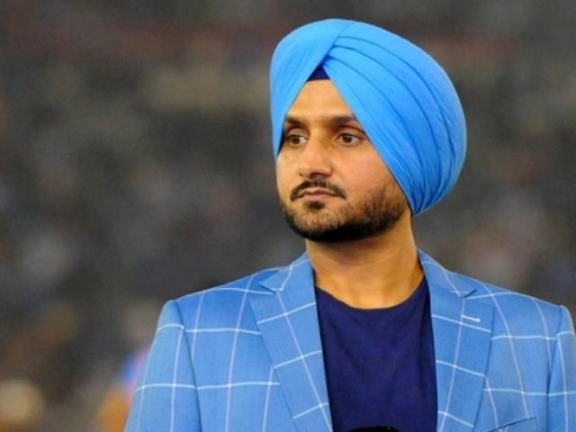 Harbhajan Singh MS Dhoni