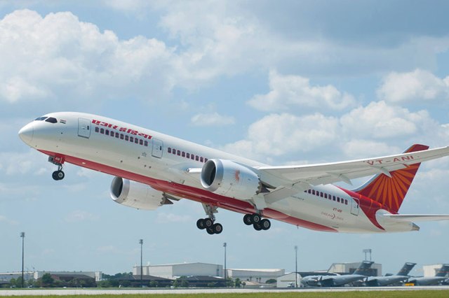 International Civil Aviation Day 2021: जानें क्यों 07 दिसंबर को मनाया जाता है अंतरराष्ट्रीय नागरिक उड्डयन दिवस