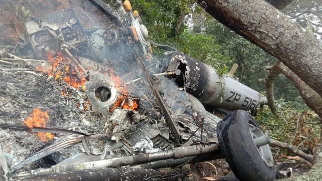 Indian Army Helicopter Crash: तमिलनाडु के नीलगिरी में सेना का हेलीकॉप्टर क्रैश, जानें वजह