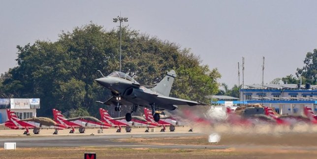 Bengaluru में 'एयरो इंडिया शो' की शुरुआत, जानें क्यों हैं खास