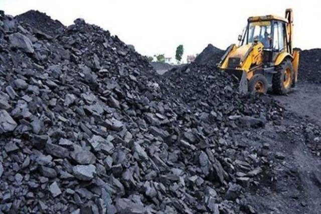 कोल इंडिया ने कार्बन उर्त्सजन में कमी लाने, परिचालन सुधार हेतु ईईएसएल से किया समझौता