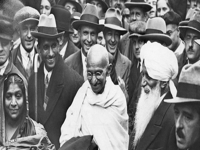 Journey of Mahatma Gandhi from South Africa to India