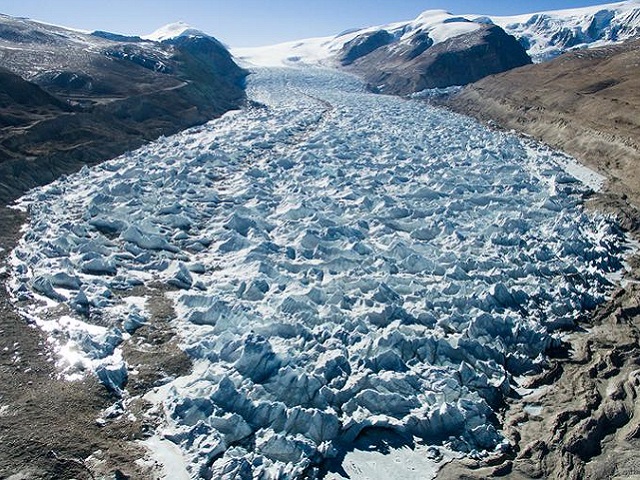 tibetan_glacier_melting_discovery_of_vir