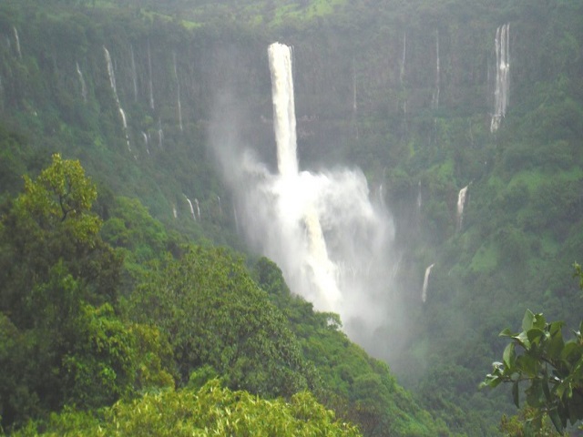 How Are Waterfalls Formed?