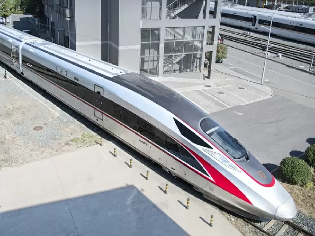 China's bullet train to Tibet