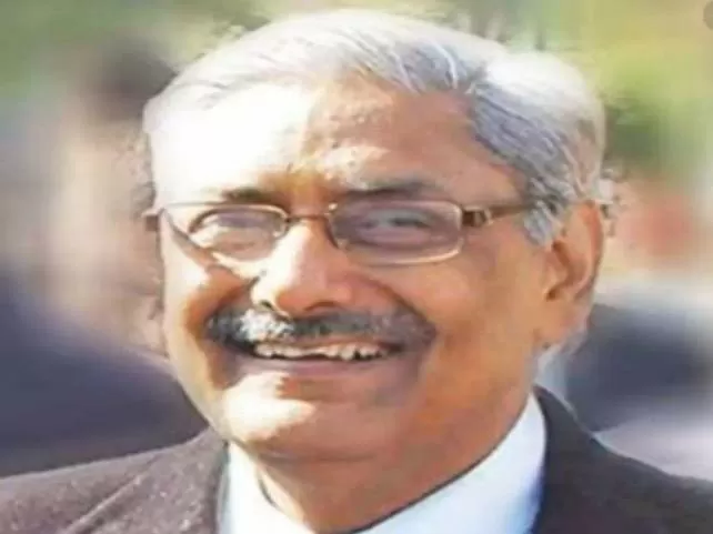 Justice Arun Mishra takes charge as NHRC chief in Hindi