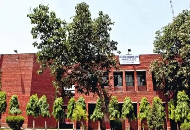 Vocational courses in DU for12th Class Pass Students  