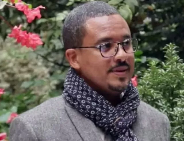 International Booker Prize: David Diop becomes first French winner for WWI story