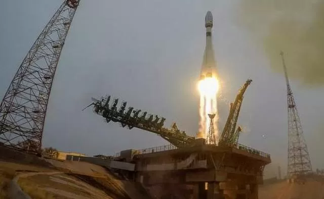 Russia launches 38 foreign satellites from 18 countries in historic mission