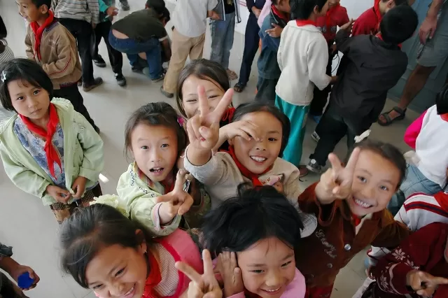 China allows couples to have three children in Hindi
