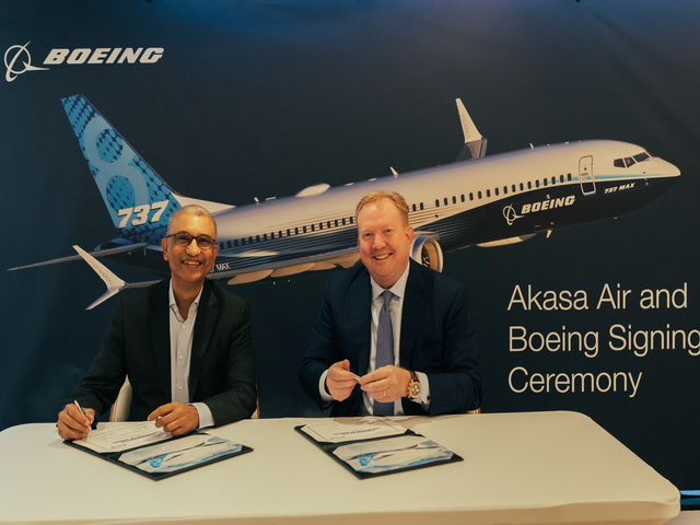 Rakesh Jhunjhunwala’s Akasa Air orders Boeing 737 Max at Dubai Air Show; Twitter/ Boeing