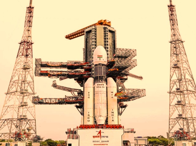 ISRO में स्पेस साइंटिस्ट बनने की एलिजिबिलिटी और क्वालिफिकेशन
