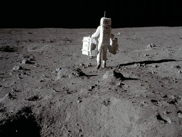 Moon’s Regolith has enough oxygen to sustain 8 billion people on Earth; Image: NASA