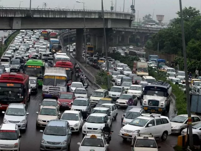 Delhi Air Pollution: Only CNG, Electric Vehicles To Enter City From Nov 27