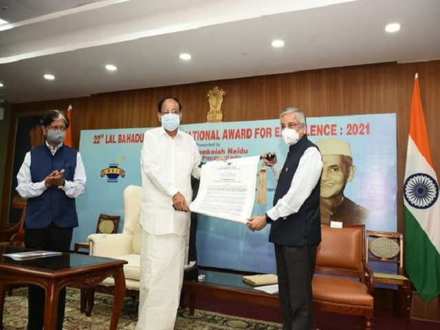 AIIMS Director Dr Randeep Guleria awarded Lal Bahadur Shastri National Award for Excellence 2021
