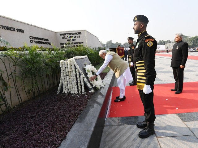 Police Commemoration Day 2021: PM Modi paying tribute, Twitter/ PM Narendra Modi