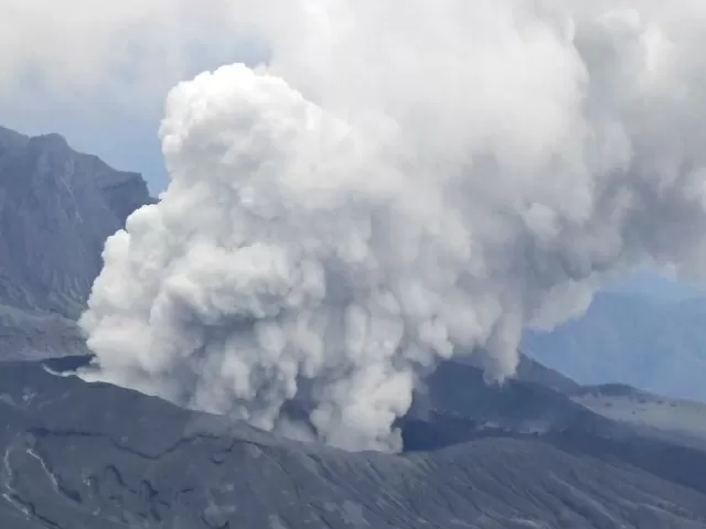 Volcanic eruption in Japan