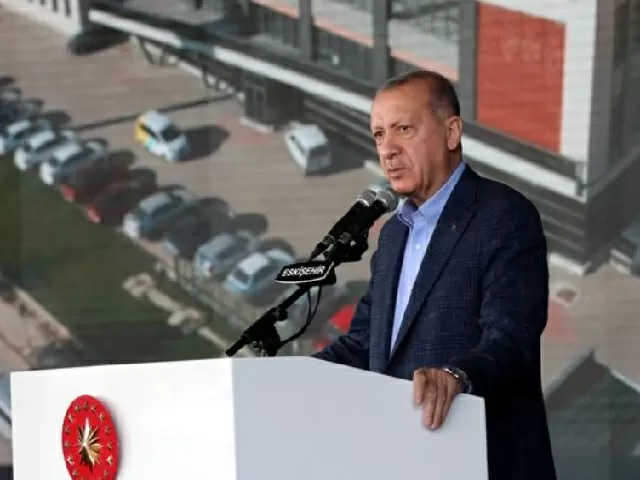 Turkey suspends 10 envoys