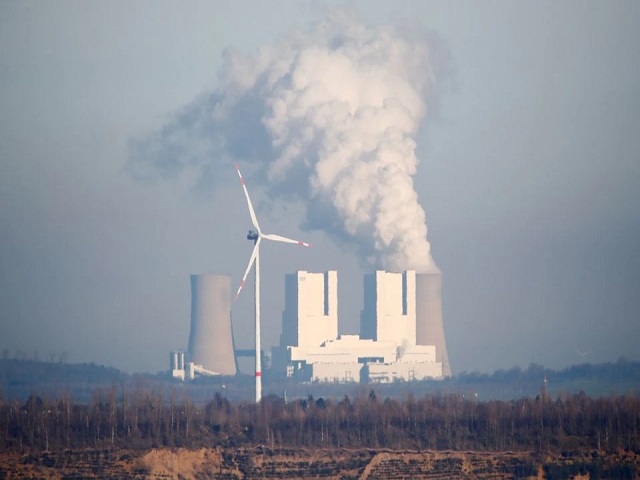 Emissions Gap Report 2021, CO2 emissions; Source: Reuters